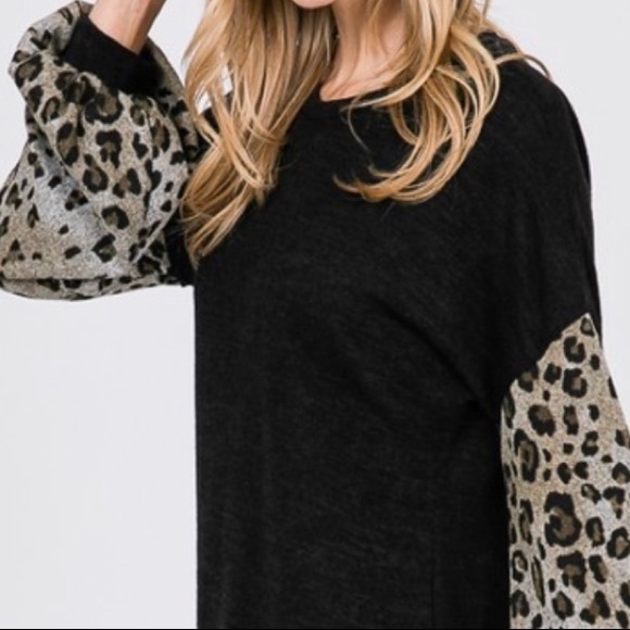 🎉2X HP🎉LAST 1 LEOPARD PRINT SLEEVES KNIT TOP - Picture 3 of 8